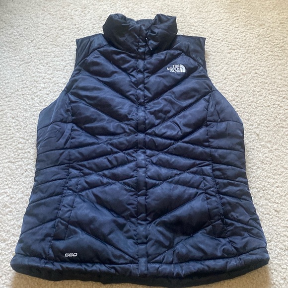 The North Face Puffer Vest - Picture 1 of 4